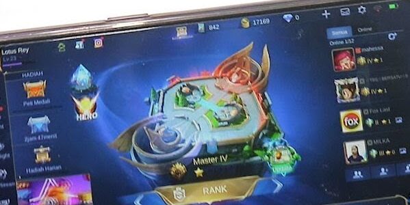 Memasang Game Mobile Legends